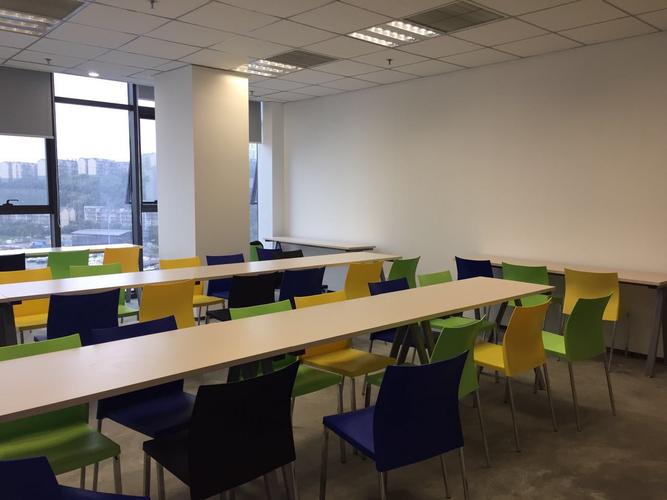 重慶華泛商務咨詢有限公司